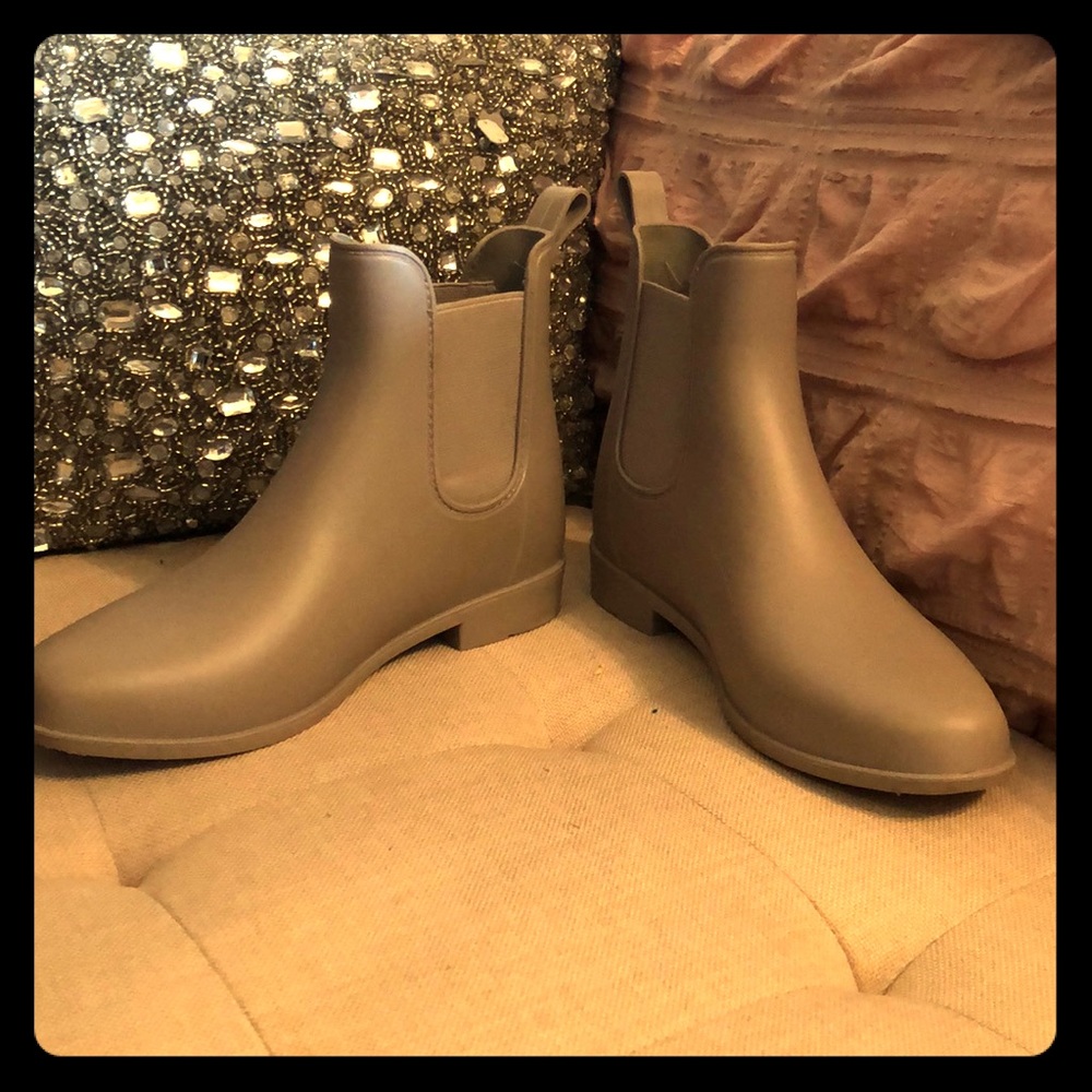 A New Day Chelsea Rain Boots